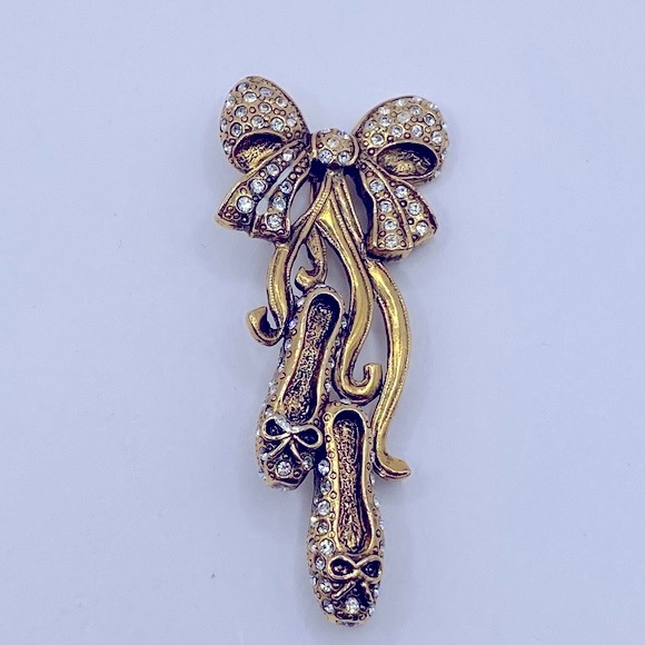 Jewelry - Vintage Gold Tone Rhinestone Ballet Slipper Brooch – Ballerina Aesthetic
